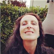 Mi piacerebbe dare lezioni di lingua e letteratura inglese e di Italiano per stranieri in modo divertente e intrressante